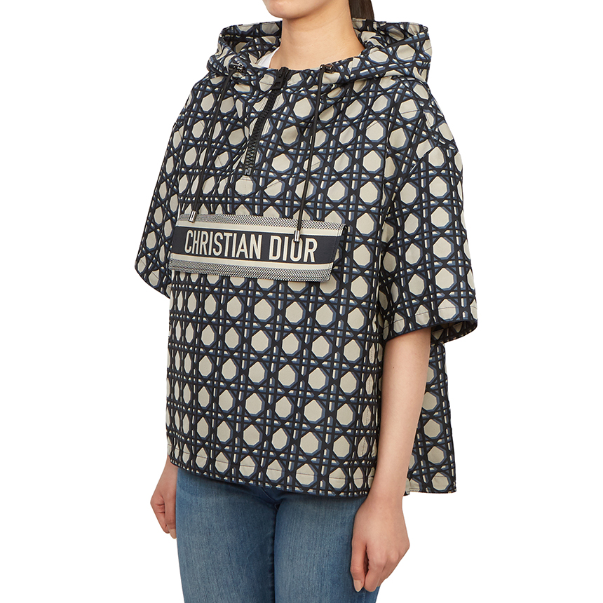 크리스찬디올(Christian Dior) 매크로까나쥬 여성 후드 반팔 아노락 417C19A2378 5856