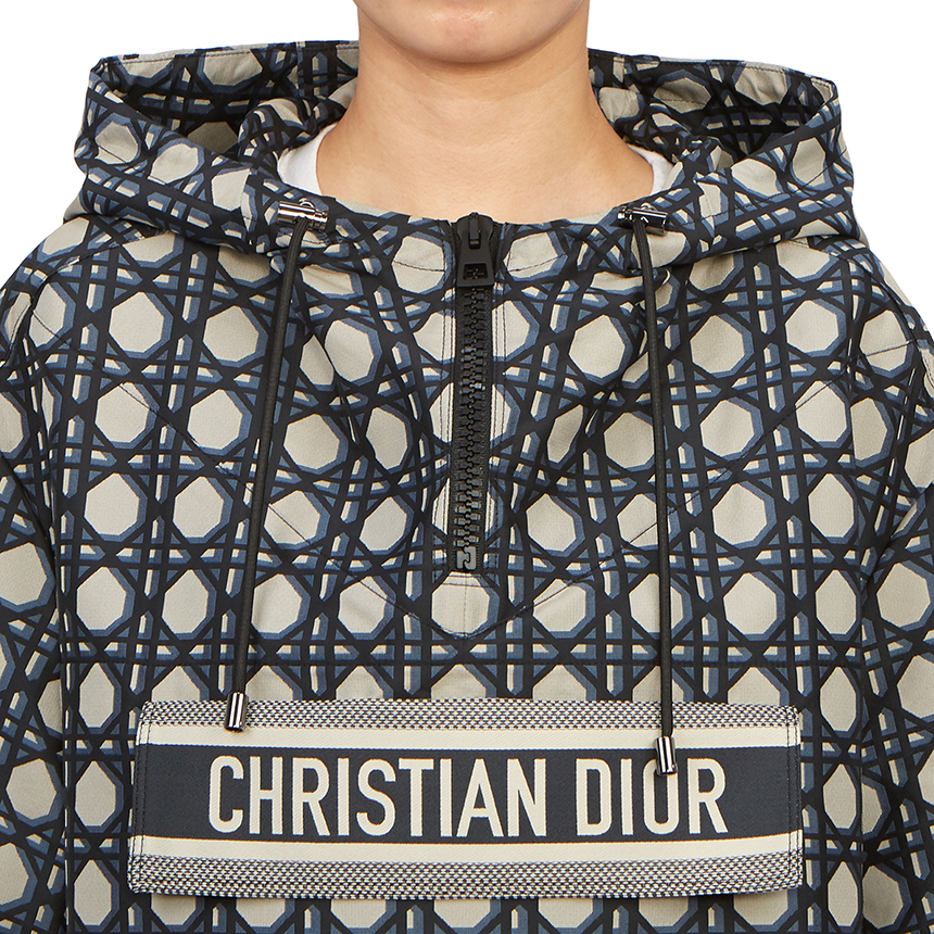 크리스찬디올(Christian Dior) 매크로까나쥬 여성 후드 반팔 아노락 417C19A2378 5856
