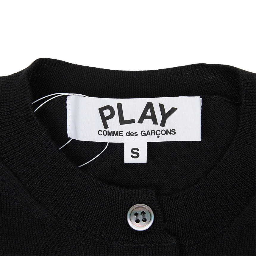 꼼데가르송(COMME DES GARCONS) 미니 레드와펜 여성 가디건 AZ N053 051 1