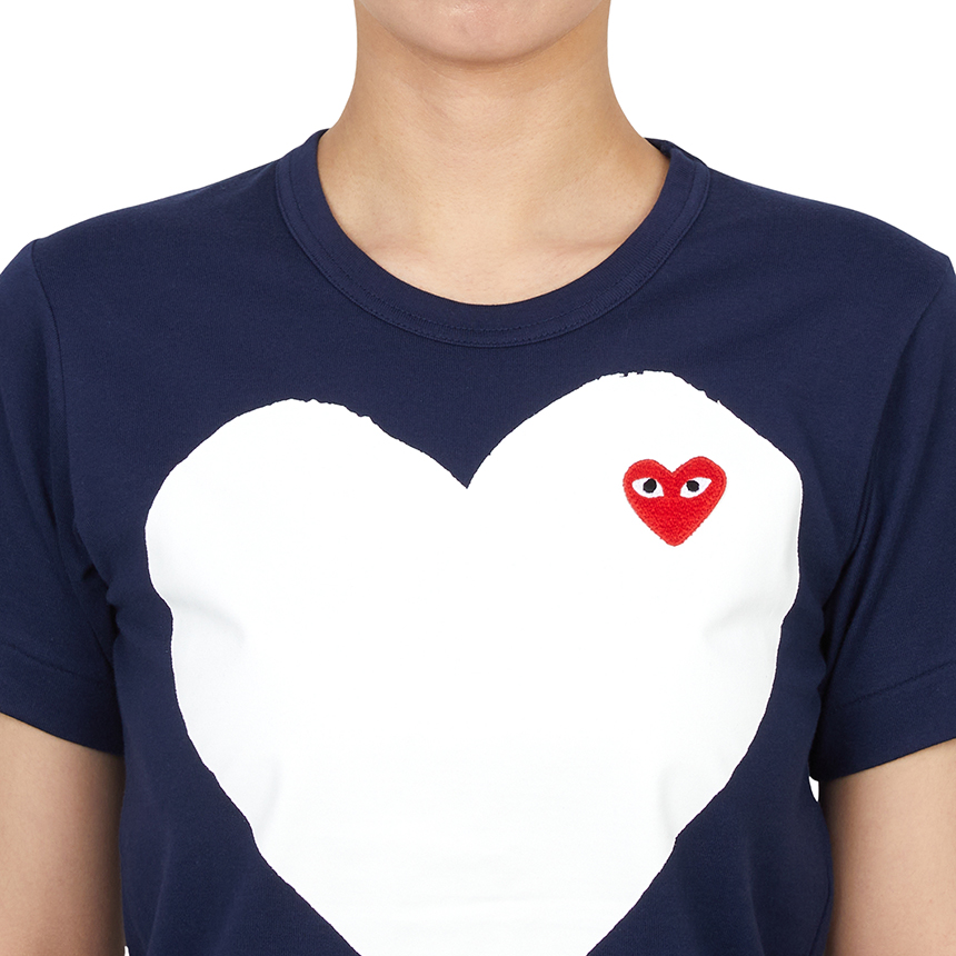 꼼데가르송(COMME DES GARCONS) 화이트하트 여성 반팔티셔츠 AZ T183 051 1
