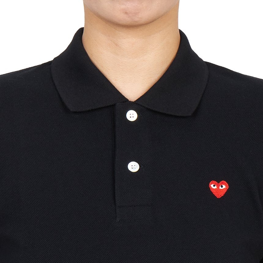 꼼데가르송(COMME DES GARCONS) 미니 레드와펜 여성 카라 반팔티셔츠 AZ T203 051 1