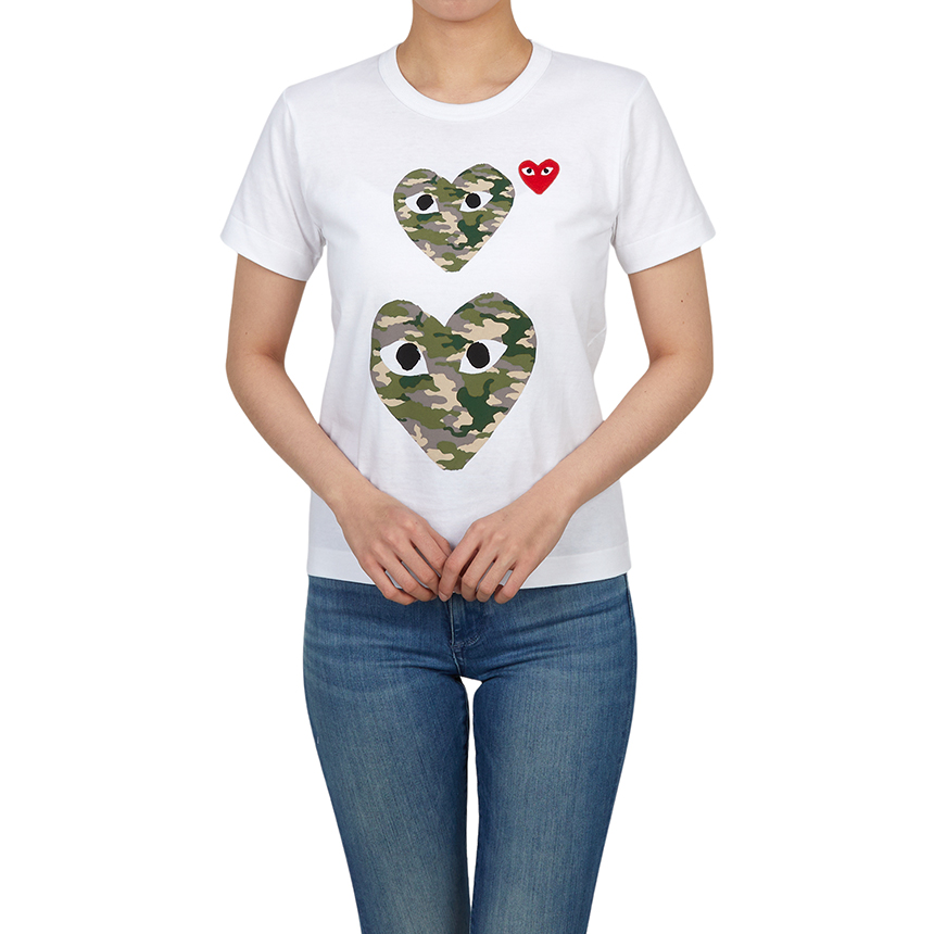 꼼데가르송(COMME DES GARCONS) 카모플라주 더블하트 여성 반팔티셔츠 AZ T245 051 1