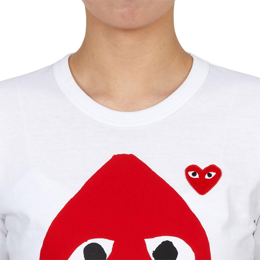 꼼데가르송(COMME DES GARCONS) 업사이드 다운 카모플라주하트 여성 반팔티셔츠 AZ T247 051 1