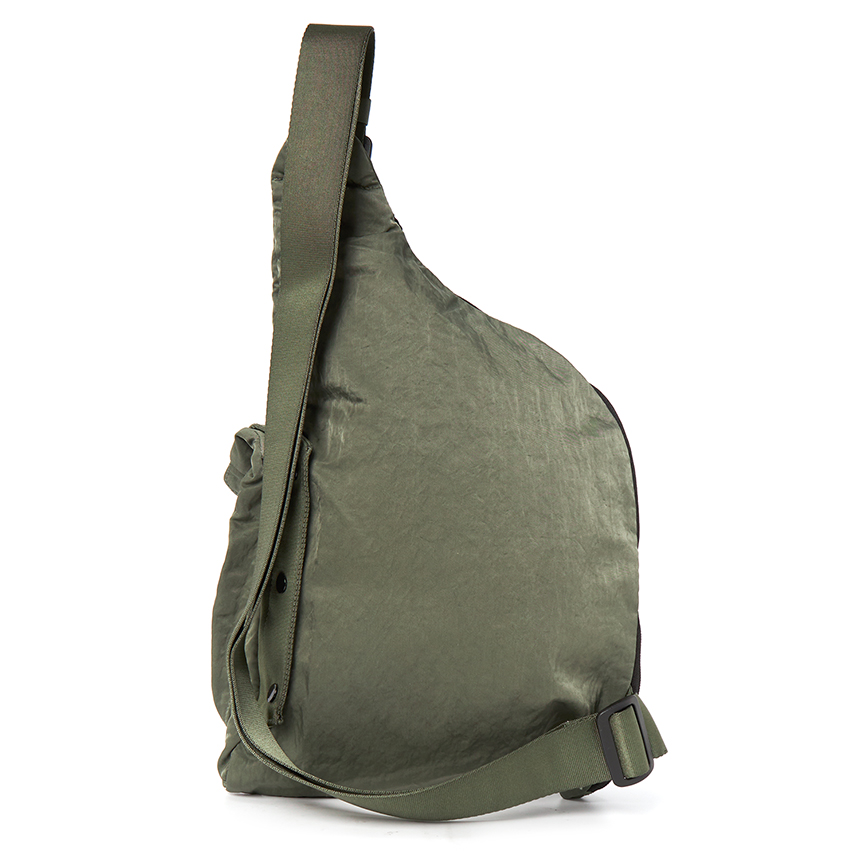 씨피컴퍼니(CP COMPANY) 렌즈 남자 크로스바디백 14CMAC213A 005269G 648