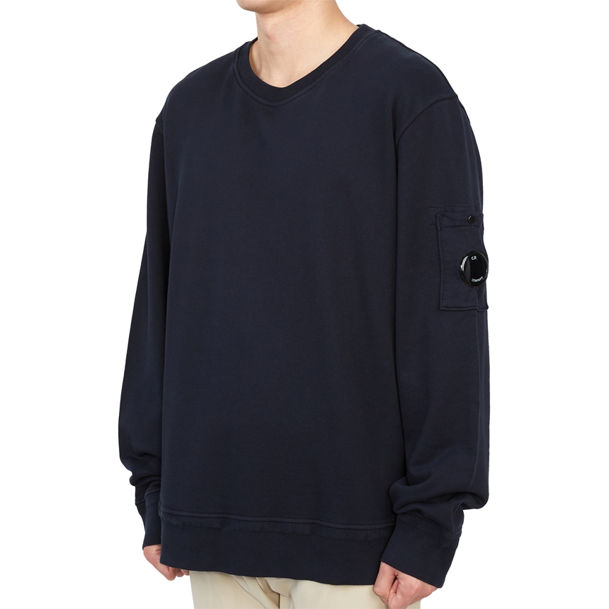 씨피컴퍼니(CP COMPANY) 렌즈 남자 크루넥 긴팔 맨투맨 티셔츠 14CMSS136A 005398G 888