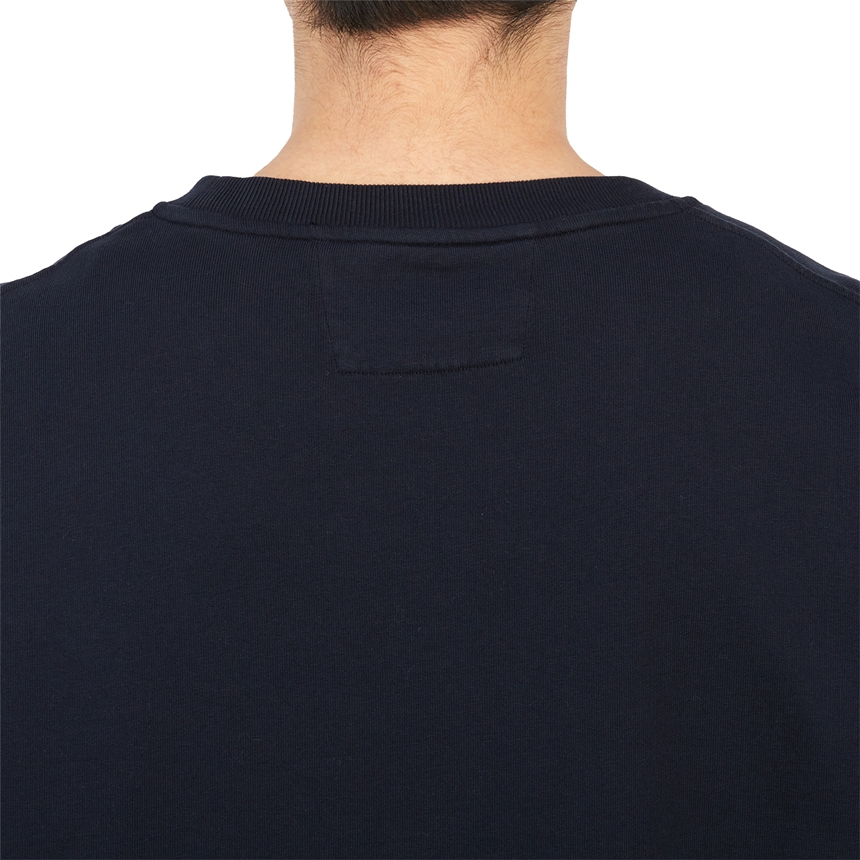 씨피컴퍼니(CP COMPANY) 렌즈 남자 크루넥 긴팔 맨투맨 티셔츠 14CMSS136A 005398G 888