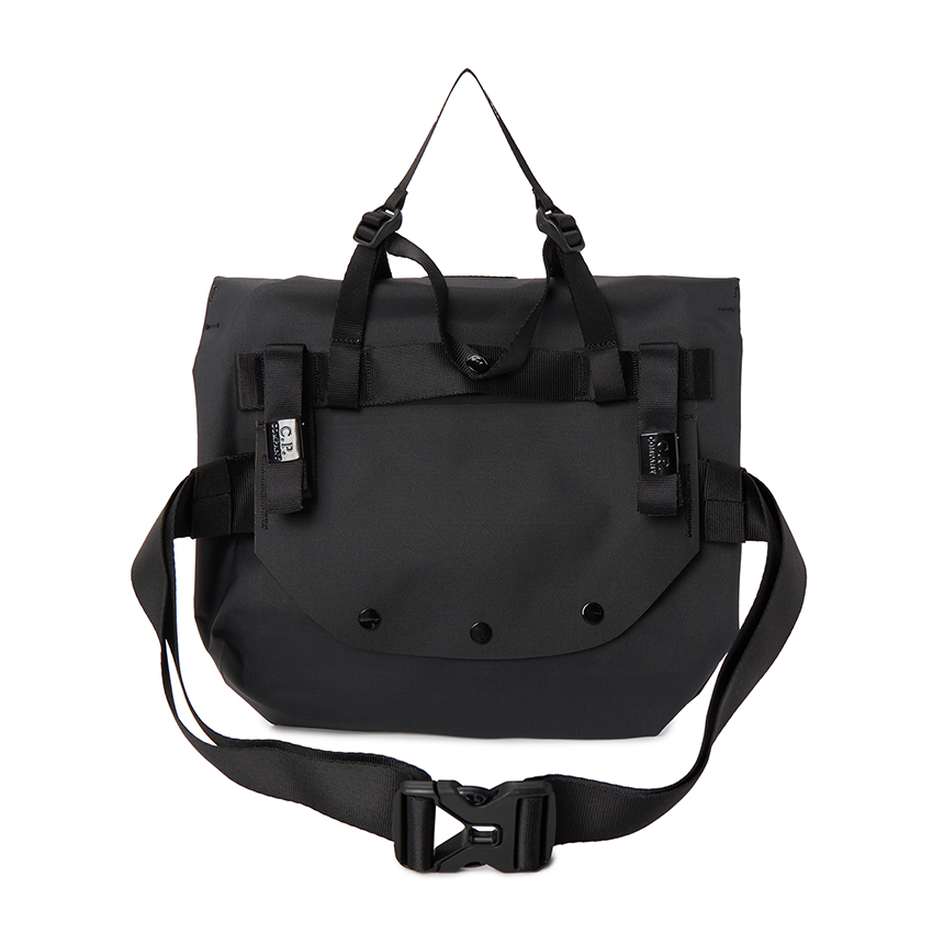 씨피컴퍼니(CP COMPANY) 남성 힙색 17CLAC025A 110040A 999