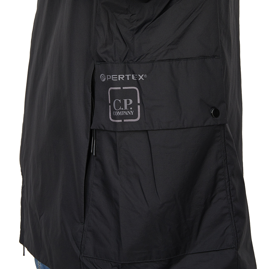 씨피컴퍼니(CP COMPANY) 남성 패딩 점퍼 17CLOW010A 110033A 999