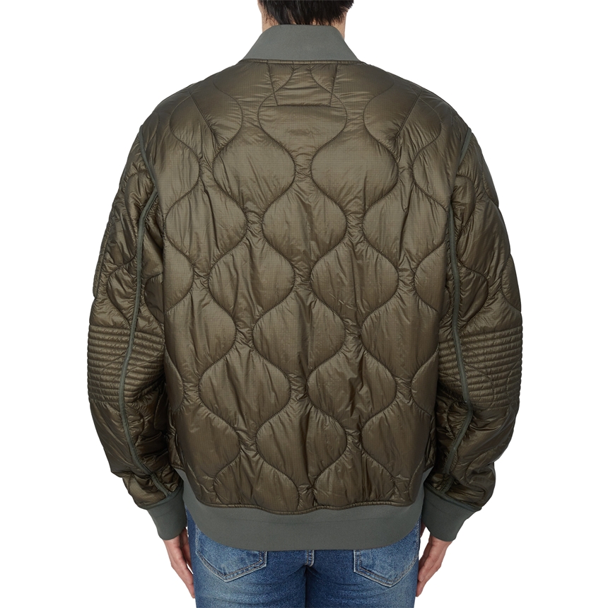 씨피컴퍼니(CP COMPANY) 남성 패딩 점퍼 17CMOW010A 110158A 674