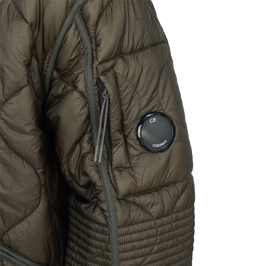 씨피컴퍼니(CP COMPANY) 남성 패딩 점퍼 17CMOW010A 110158A 674