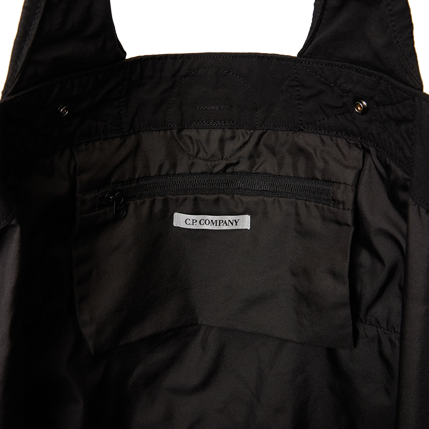씨피컴퍼니(CP COMPANY) 남성 토트백 19CMAC165A 110305G 999