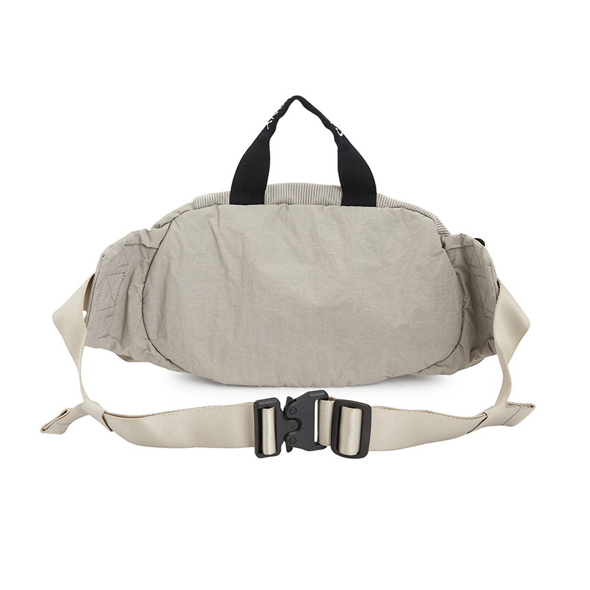 씨피컴퍼니(CP COMPANY) 남성 크로스백 19CMAC194A 110188G 331