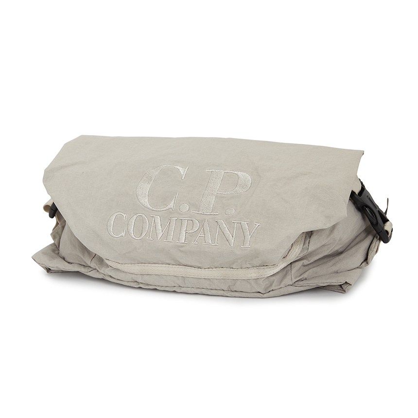 씨피컴퍼니(CP COMPANY) 남성 크로스백 19CMAC194A 110188G 331
