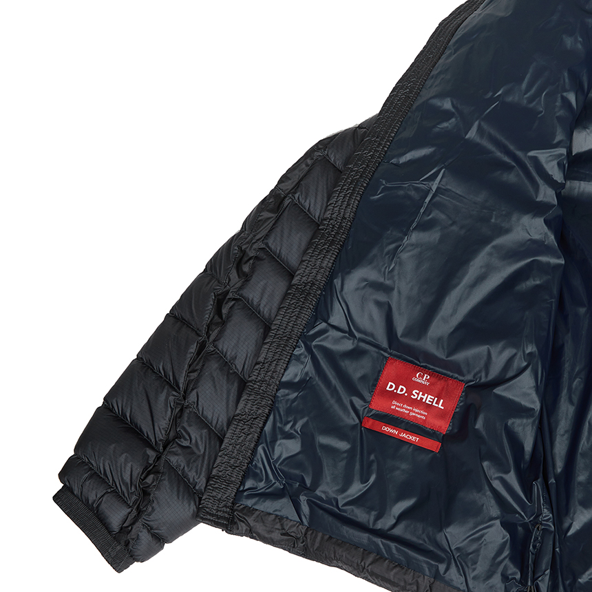 씨피컴퍼니(CP COMPANY) 남성 패딩 점퍼 19CMOW030A 110416A 888
