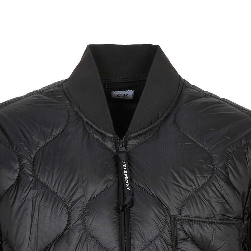 씨피컴퍼니(CP COMPANY) 남성 패딩 점퍼 19CMOW048A 110158A 999