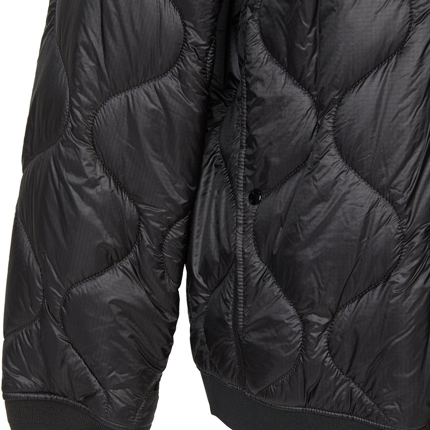 씨피컴퍼니(CP COMPANY) 남성 패딩 점퍼 19CMOW048A 110158A 999