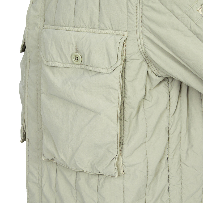 씨피컴퍼니(CP COMPANY) 남성 패딩 점퍼 19CMOW080A 110437G 356