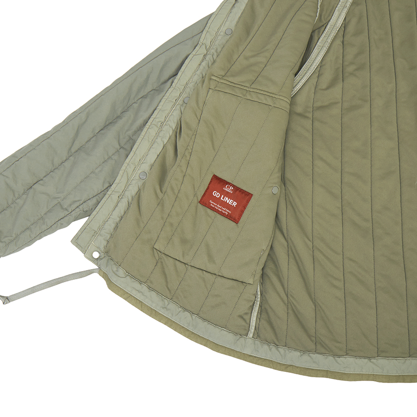 씨피컴퍼니(CP COMPANY) 남성 패딩 점퍼 19CMOW081A 110437G 356