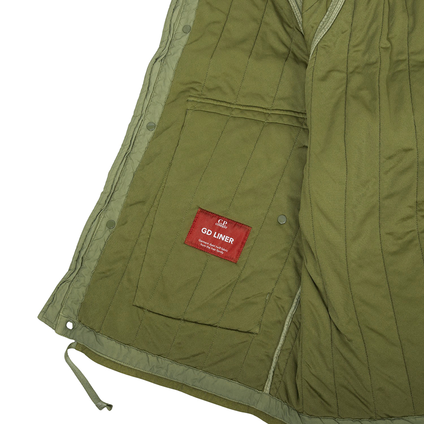 씨피컴퍼니(CP COMPANY) 남성 패딩 점퍼 19CMOW081A 110437G 652