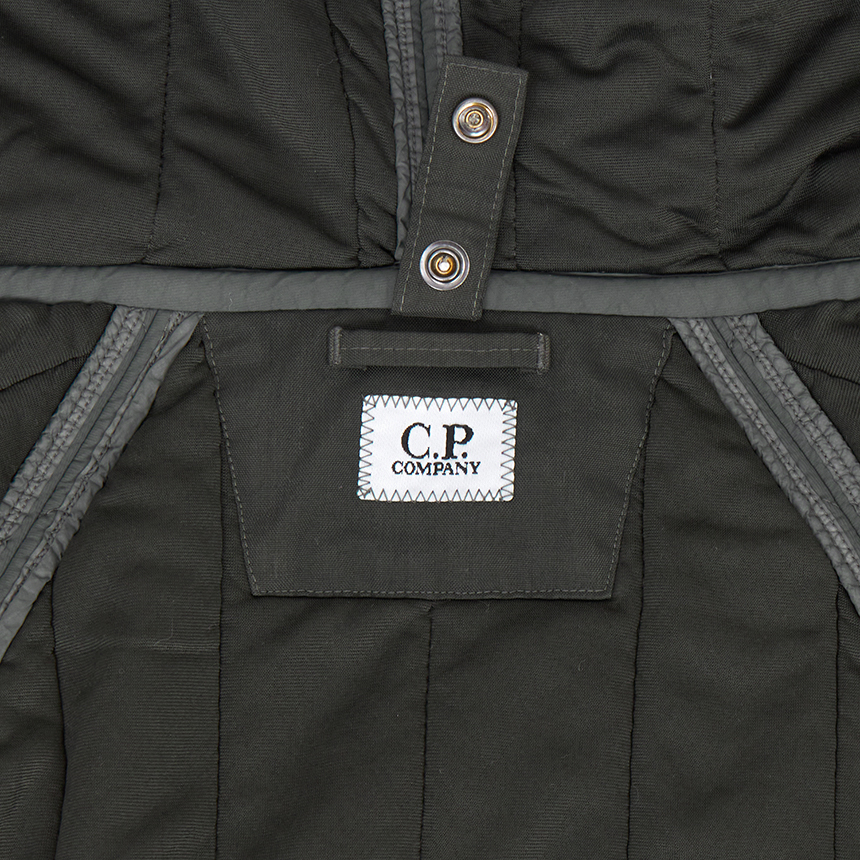 씨피컴퍼니(CP COMPANY) 남성 패딩 점퍼 19CMOW081A 110437G 978