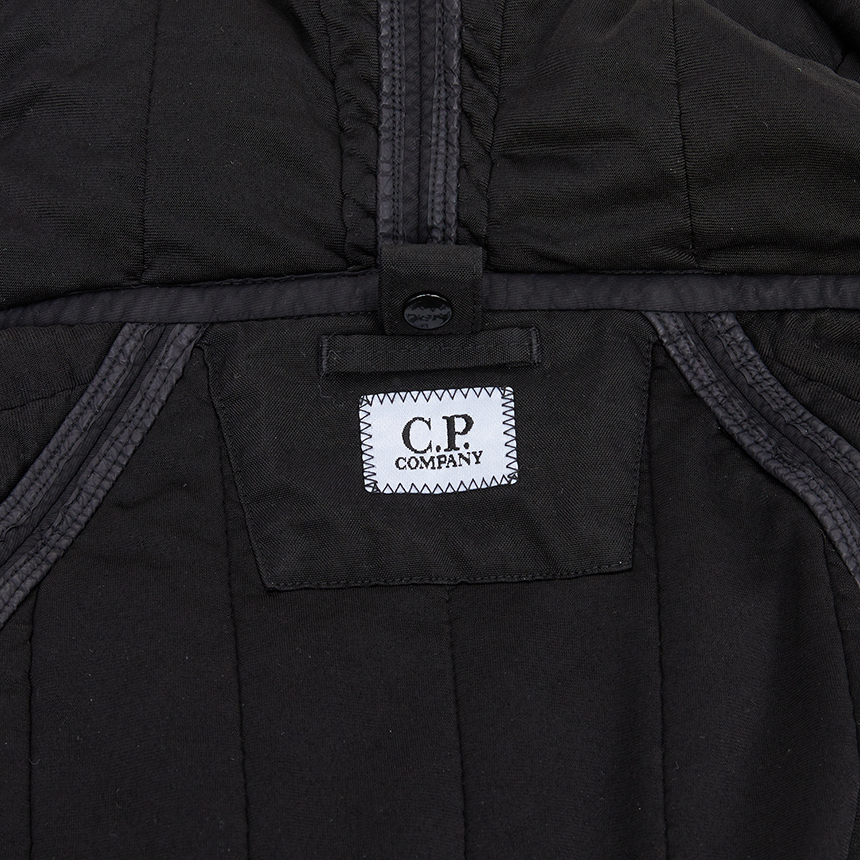 씨피컴퍼니(CP COMPANY) 남성 패딩 점퍼 19CMOW081A 110437G 999
