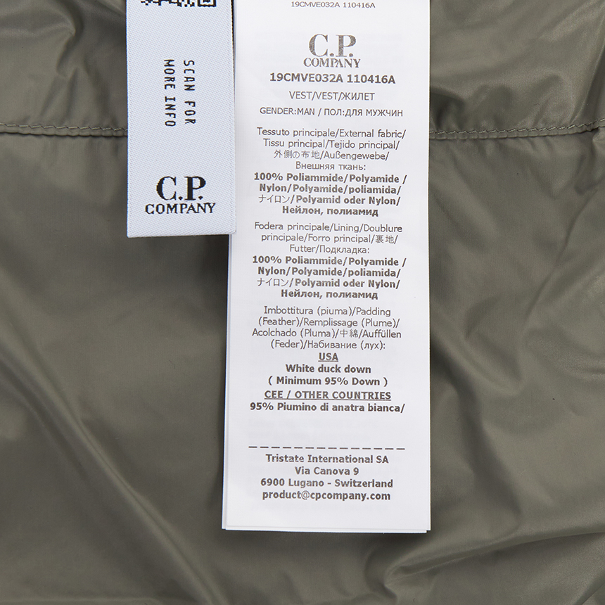 씨피컴퍼니(CP COMPANY) 남성 패딩 조끼 19CMVE032A 110416A 356