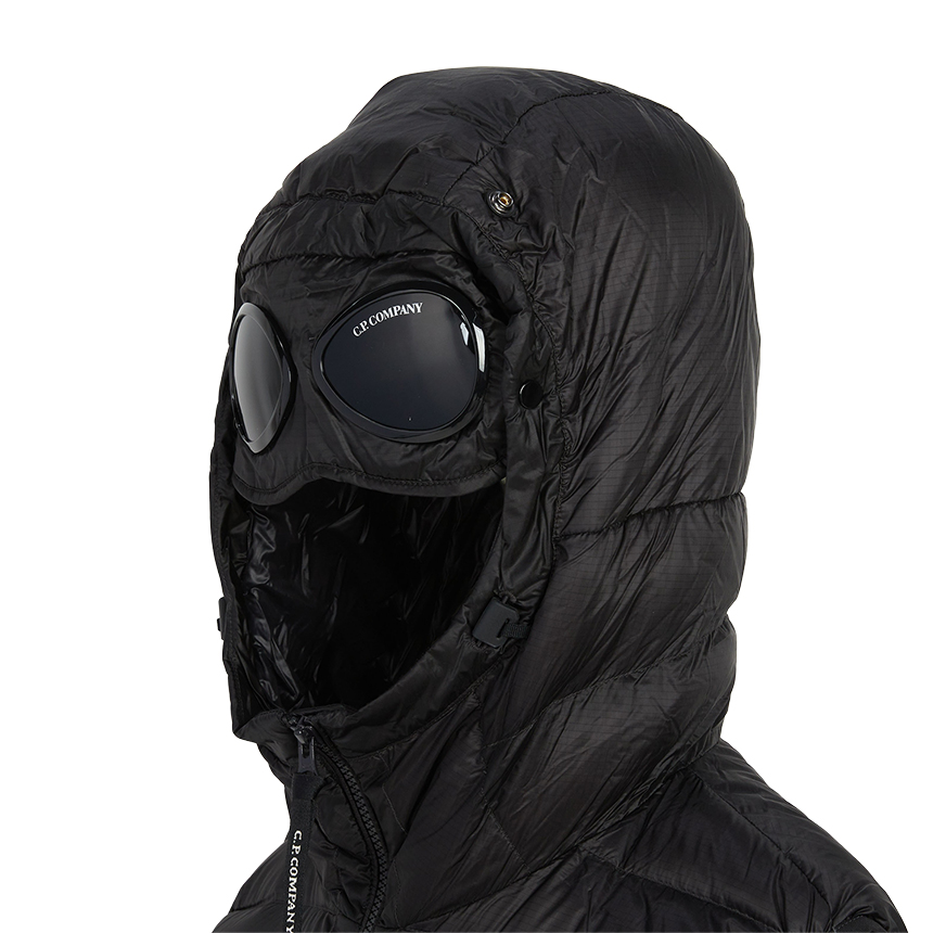 씨피컴퍼니(CP COMPANY) 남성 패딩 조끼 19CMVE032A 110416A 999