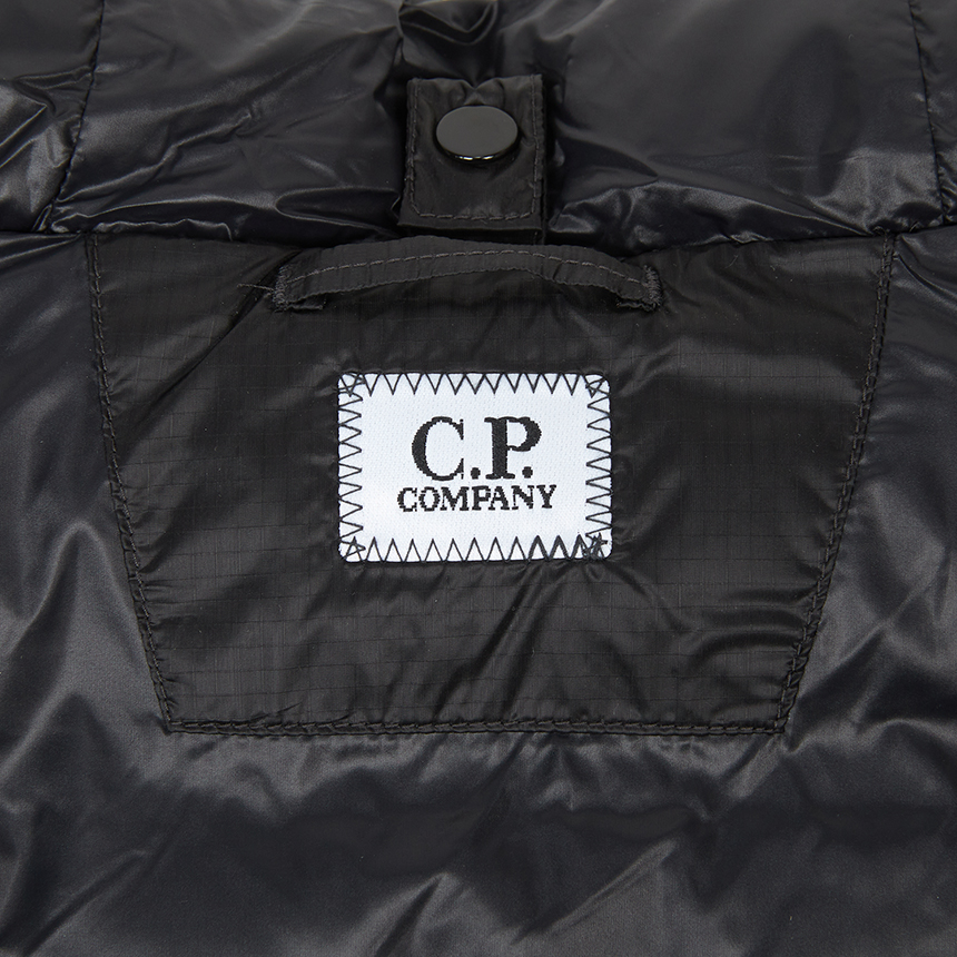 씨피컴퍼니(CP COMPANY) 남성 패딩 조끼 19CMVE032A 110416A 999