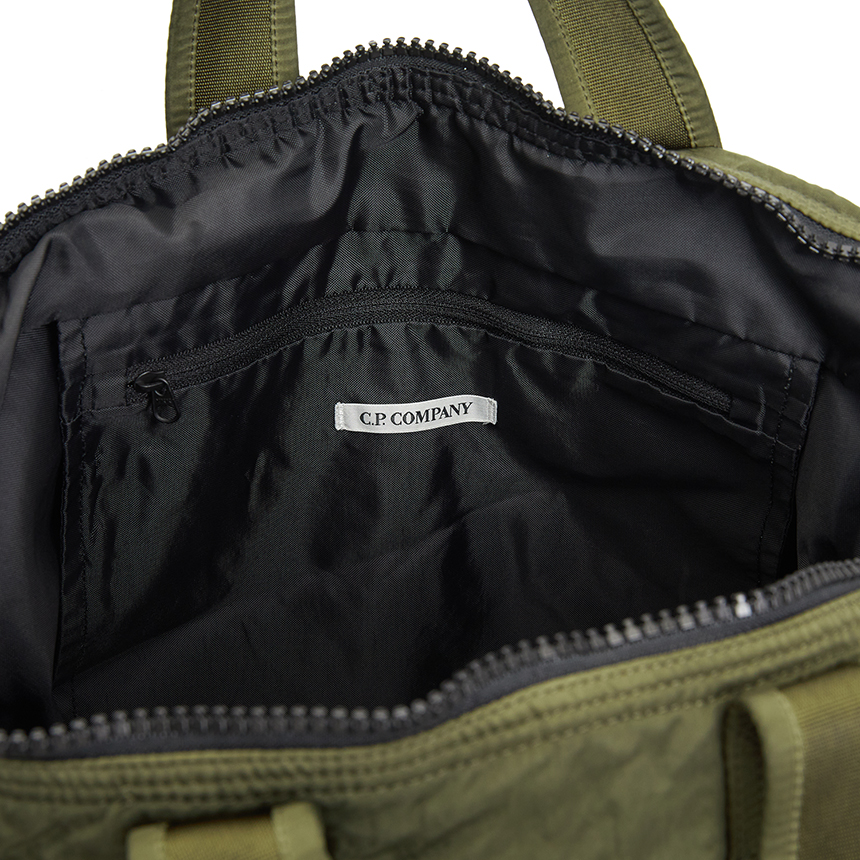 씨피컴퍼니(CP COMPANY) 남성 토트백 20CMAC042A 005269G 683