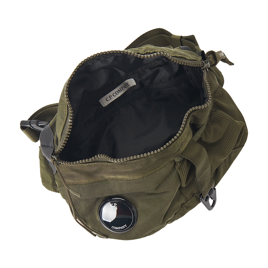 씨피컴퍼니(CP COMPANY) 남성 크로스백 20CMAC043A 005269G 683