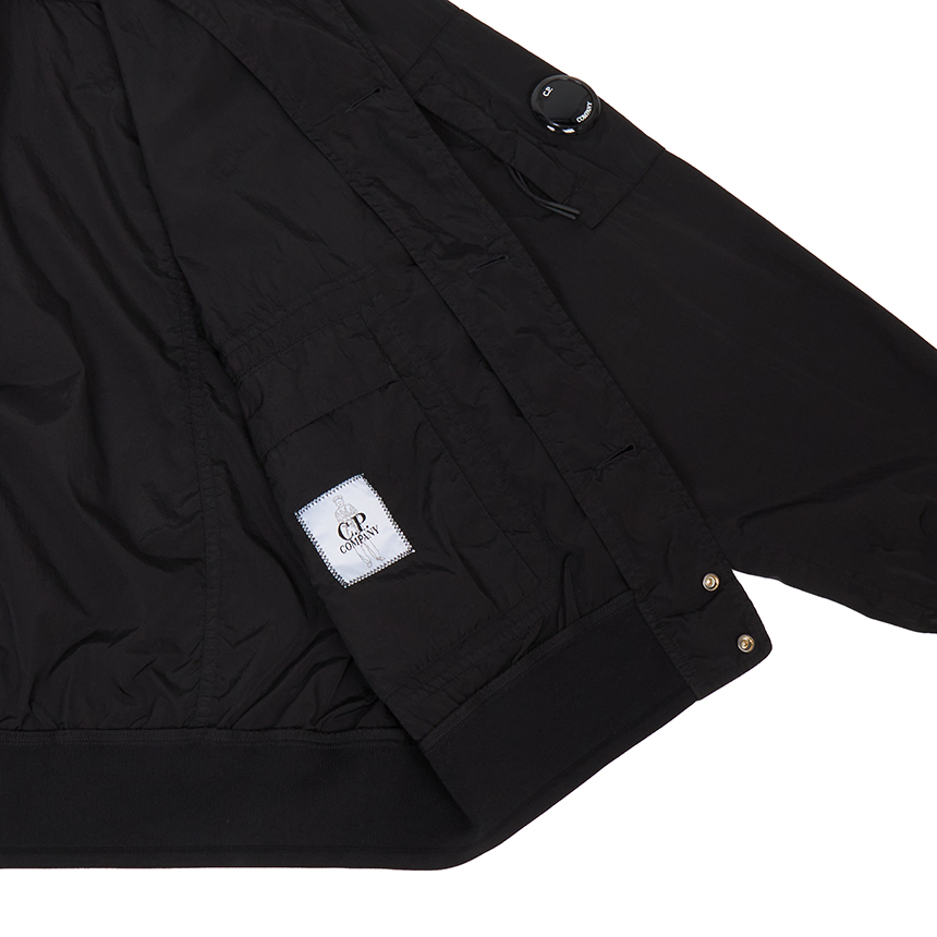 씨피컴퍼니(CP COMPANY) 남성 봄버 자켓 20CMOW003A 005904G 999