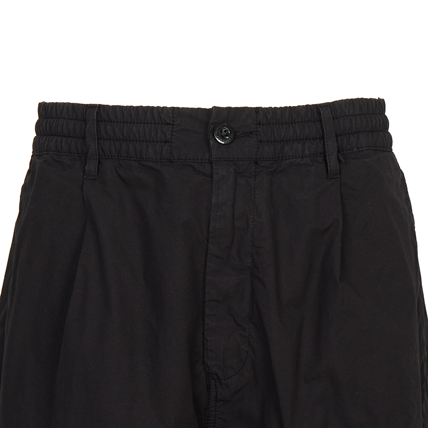씨피컴퍼니(CP COMPANY) 남성 바지 20CMPA126A 110325G 999