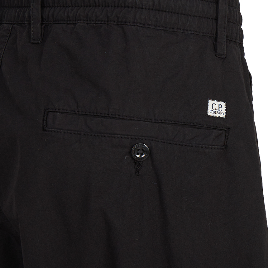 씨피컴퍼니(CP COMPANY) 남성 바지 20CMPA126A 110325G 999