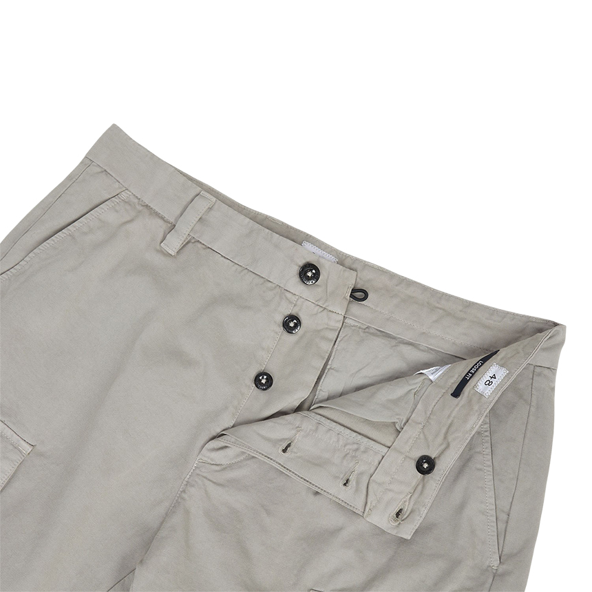 씨피컴퍼니(CP COMPANY) 남성 카고 바지 20CMPA185A 110458G 904