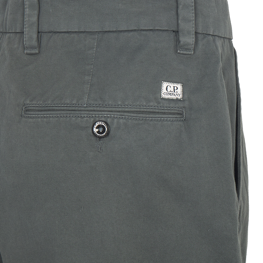 씨피컴퍼니(CP COMPANY) 남성 카고 바지 20CMPA185A 110458G 921