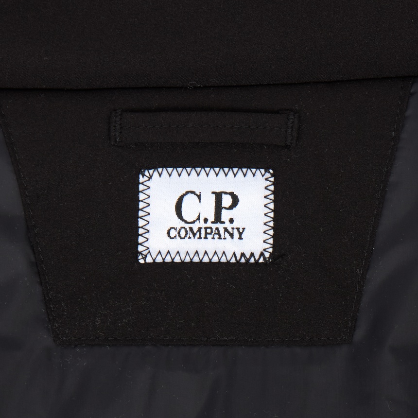 씨피컴퍼니(CP COMPANY) 남성 패딩 자켓 21CMOW007A 110264A 999