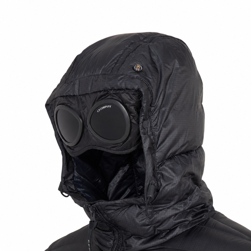 씨피컴퍼니(CP COMPANY) 남성 패딩 점퍼 21CMOW126A 110416A 888