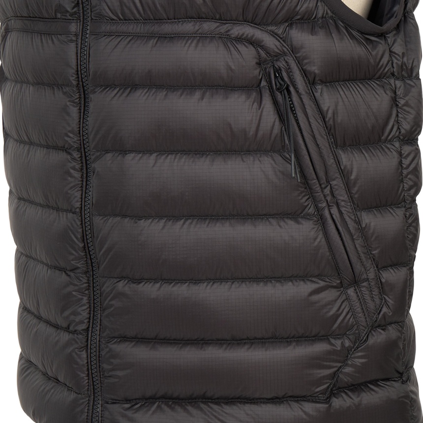 씨피컴퍼니(CP COMPANY) 남성 패딩 조끼 21CMVE014A 110416A 999
