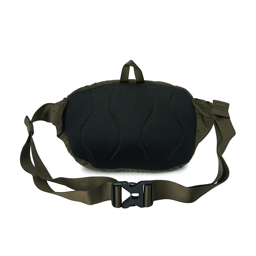 씨피컴퍼니(CP COMPANY) 남성 크로스백 RCCMAC734A 005269G 683
