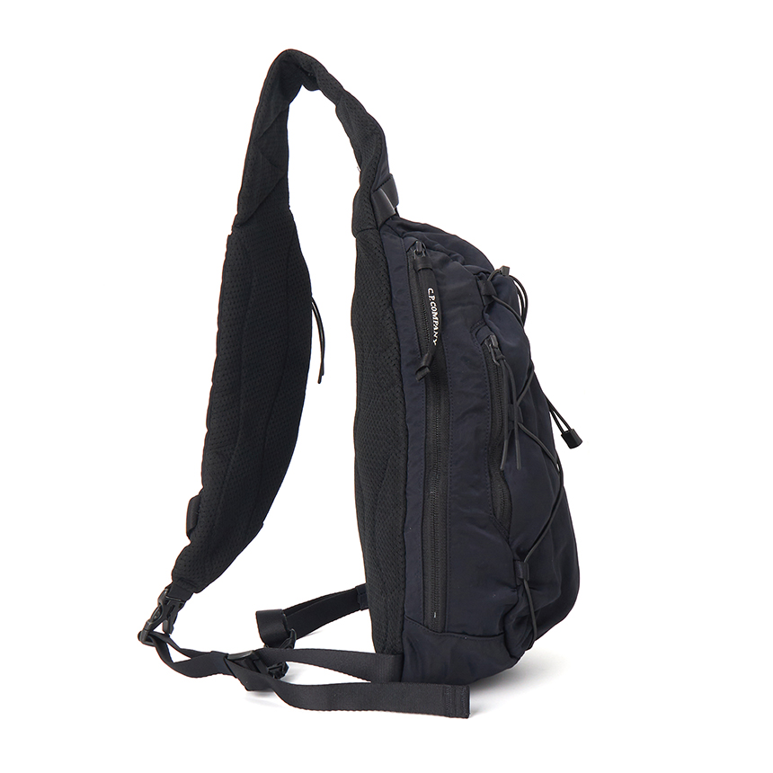씨피컴퍼니(CP COMPANY) 남성 크로스백 RCCMAC735A 005269G 888