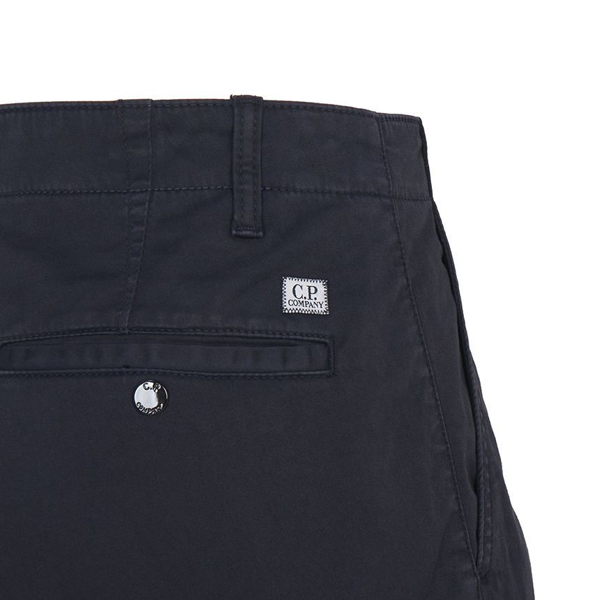 씨피컴퍼니(CP COMPANY) 남성 카고 팬츠 RSCMPA743A 005694G 888