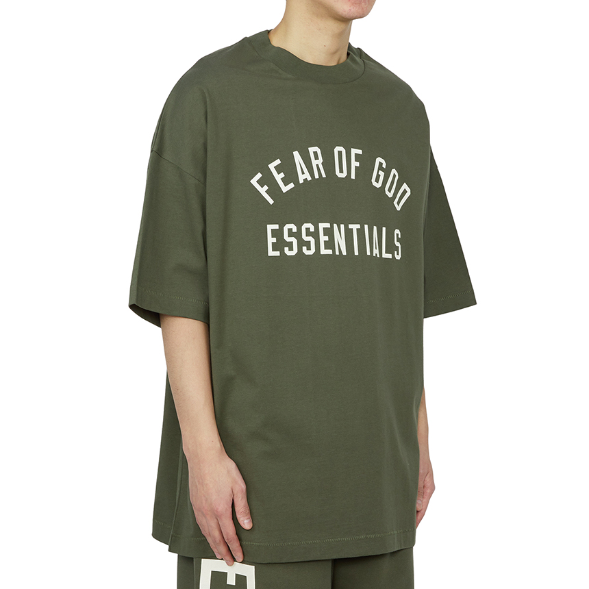 피어오브갓(FEAR OF GOD) 에센셜 반팔티셔츠 (남여공용) 125BT244195F MILITARY