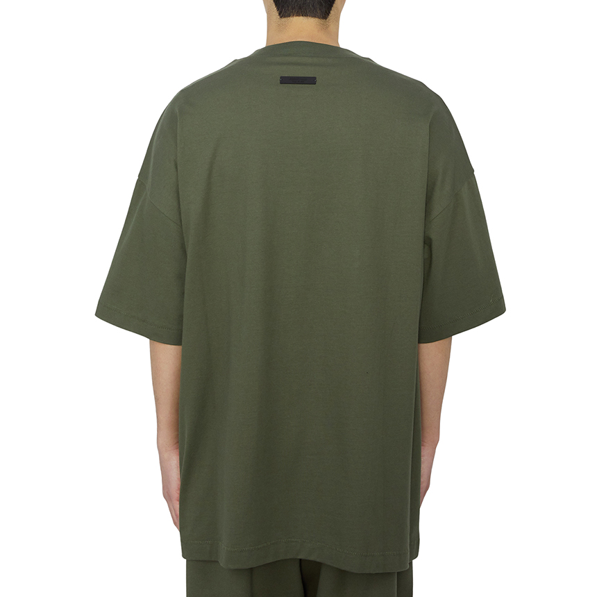 피어오브갓(FEAR OF GOD) 에센셜 반팔티셔츠 (남여공용) 125BT244195F MILITARY