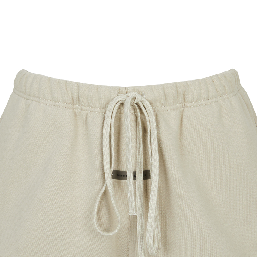 피어오브갓(FEAR OF GOD) 에센셜 남성 기모 반바지 160SP252001F TIMBER