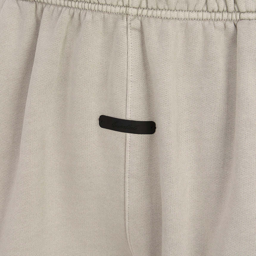 피어오브갓(FEAR OF GOD) 에센셜 남성 반바지 160SP264103F FADED SEAL