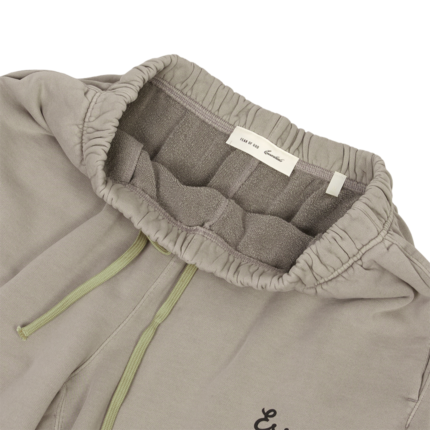 피어오브갓(FEAR OF GOD) 에센셜 남성 반바지 160SP264103F FADED SEAL