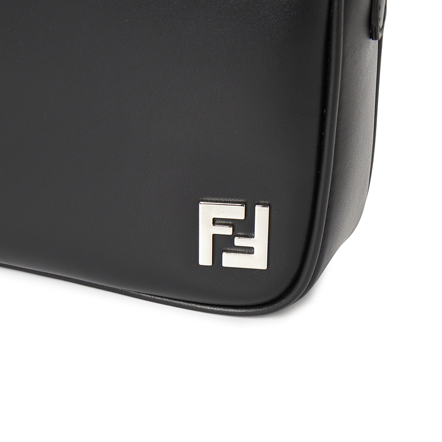 펜디(FENDI) FF 남성 카메라백 7M0286 AJF0 F0GXN