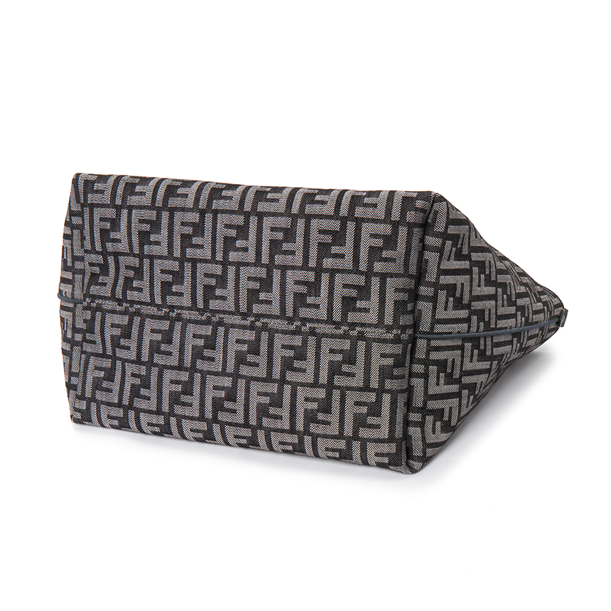 펜디(FENDI) 롤 라지 여성 양면 쇼퍼백 8BH425 AUT4 F1UJ5