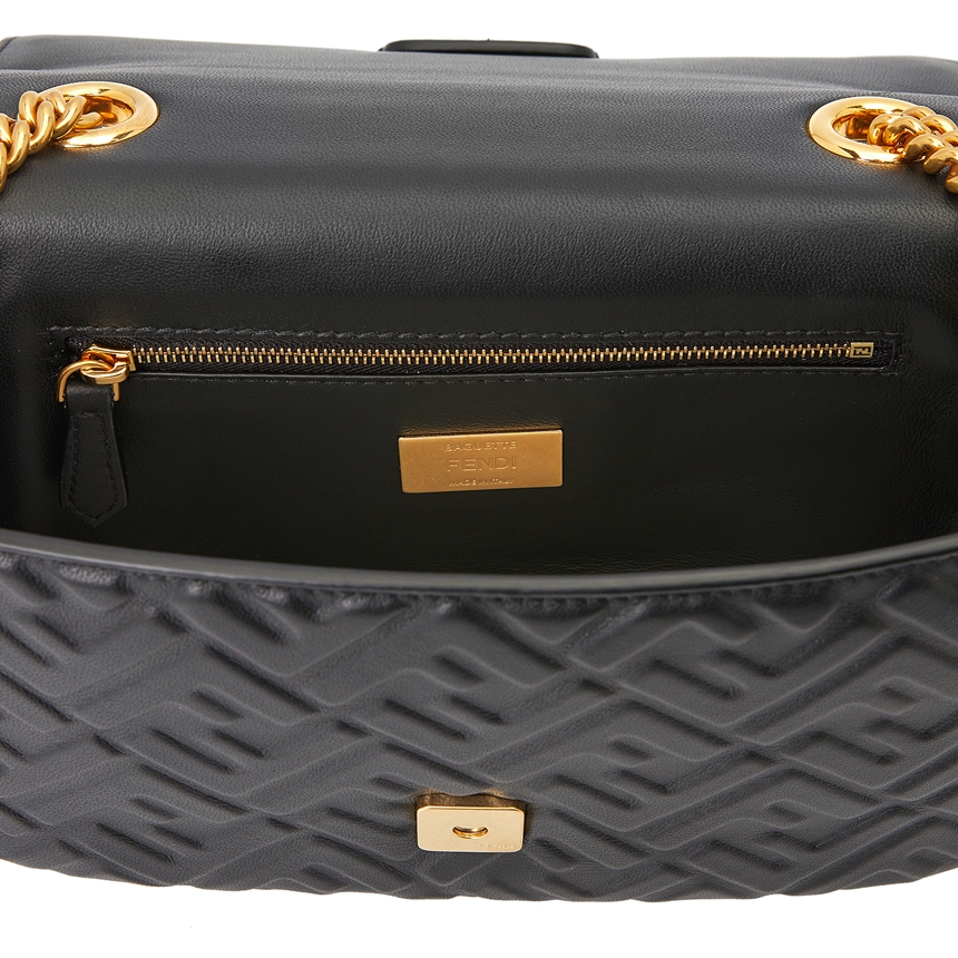 펜디(FENDI) 로고 바게트 미디움 여자 체인 숄더백 8BR793 AH9C F1CFJ