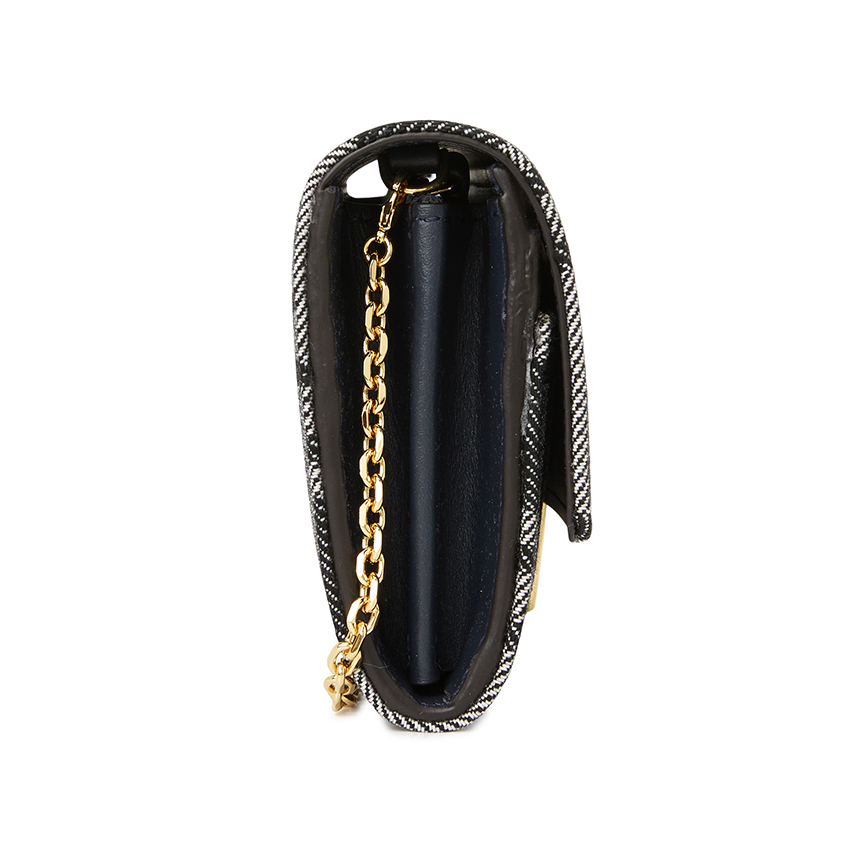 펜디(FENDI) 바게트 여성 체인 장지갑 8M0365 AUT4 F1UJ5